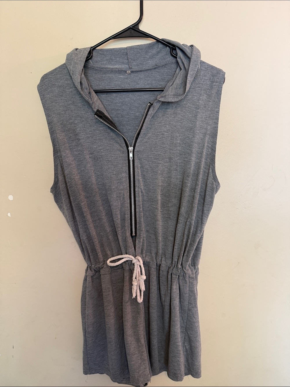 Sleeveless Hooded Zip-Front Waist Tie Romper - Heather Gray